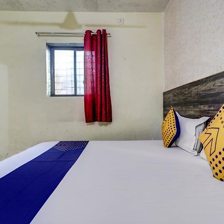 Spot On Vaibhav Residency Hotel Méribel Village Exterior foto
